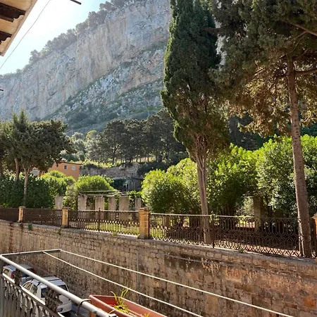 Balcone Sulla Scogliera * Cefalù